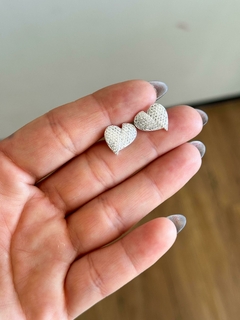 Brincos Coração Cravejado / Importado - comprar online