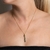 Colar com Pingente de Mãe de Menina Banhado Ródio Branco - comprar online