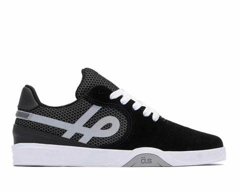 Tênis Ous Imigrante Preto Prata Reflex com design moderno.