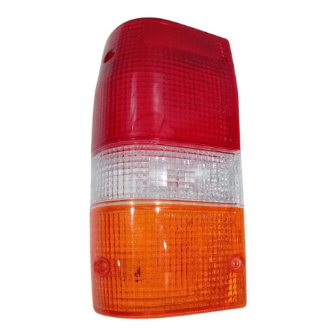 LENTE LANTERNA TRASEIRA DIREITA MITSUBISHI L200 1995 2007