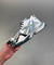 Balenciaga Runner "White Blue" na internet