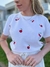 T-shirt Cerejas poá Cor Neve - comprar online