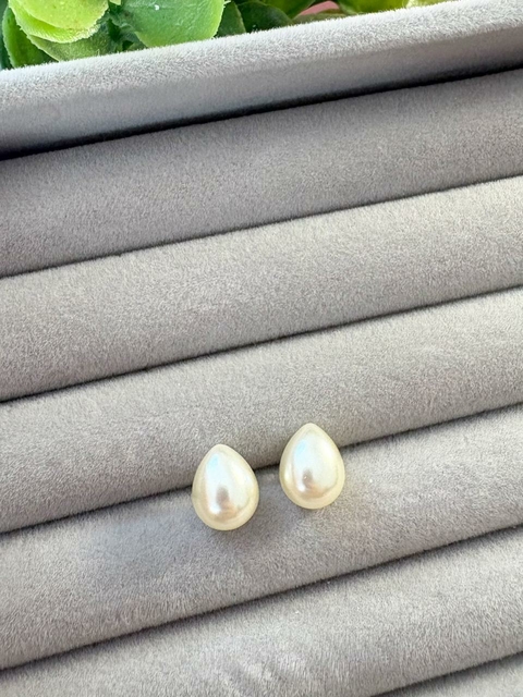 Brinco de Pino Gota de Pérola Banhado a Prata 925