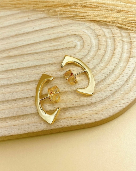 Brinco Ear Hook Liso Banhado a Ouro 18k