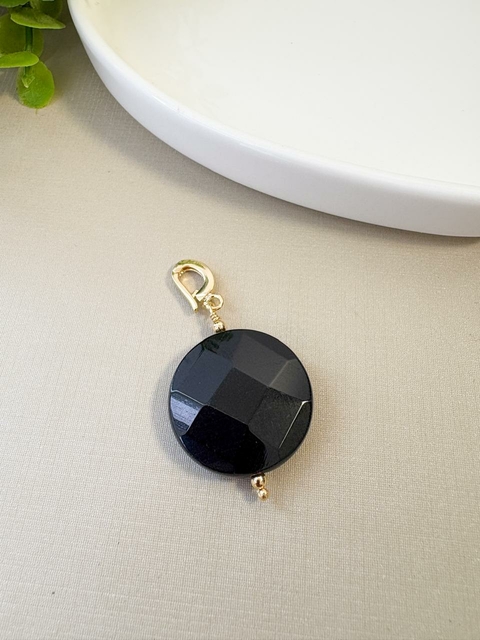 Pingente Ágata Preta Redondo com Fecho Click Banhado a Ouro 18k