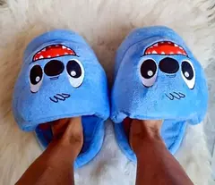 Las pantuflas virales de Stitch + 2 buzos manta de regalo - tienda online