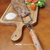 Espeto Duplo P/ Churrasco C/ Aço Cromado E Cabo Madeira 55cm Mor - BugShop
