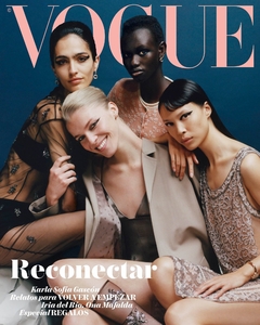 VOGUE (#441) REVISTA IMPORTADA ESPANHOLA - comprar online