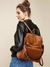 Mochila Feminina Grande em Couro Sintético – Espaçosa e Elegante na internet