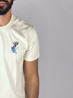 CAMISETA M/M FLOWER. - Ellos da Moda