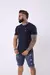 Camiseta Básica Masculina Azul Marinho na internet