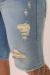 Imagem do Bermuda Jeans Destroyed Clara Sobretinto