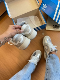 Adidas Campus Luxo Star Prata na internet