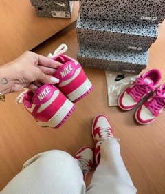 Nike Pink na internet