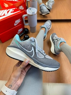 Nike Vomero 17 Azul - Moda Tênis