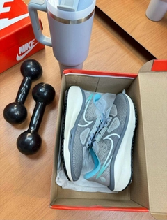 Nike Vomero 17 Azul - comprar online