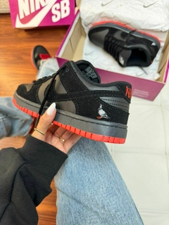 Nike Sb Dunk Low Bird na internet