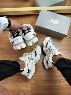 New Balance 9060 Branco/Preto na internet