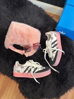 Samba x Hello Kitty - comprar online