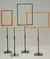 Pedestal Porta Cartaz Oferta A5 15x21cm Regulável na internet