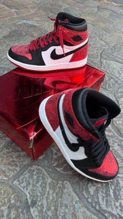 AIR JORDAN 1 HIGH OG RUBY na internet