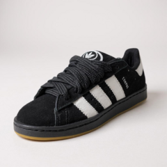 Adidas Campus 00s en internet