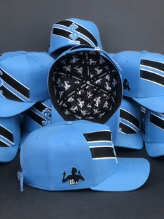 Boné Jogador$ Modelo Americano StrapBack em Poliéster Azul na internet