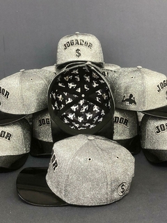 Boné Jogador$ StrapBack Holografico Cinza com Aba de Vinil na internet
