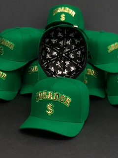 Boné Jogador$ Modelo Americano StrapBack Poliéster Verde e Dourado