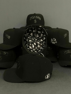 Boné Jogador$ StrapBack Nobuck Preto Aplique Vinil - Jogador$ Caríssimo S6 Bola
