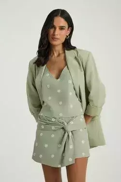 CAMISETA LINHO BORDADA - ALECRIM