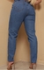 Calça jeans mom com cinto - loja online