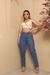 Calça jeans mom com cinto