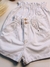Shorts jeans com elástico no cós na internet