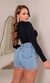 Imagem do Shorts jeans com aplicação
