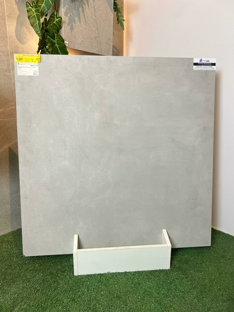 Porcelanato 84x84 Barcelona Plata-84 Out Acetinado - Delta - comprar online