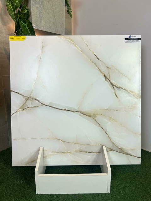Piso 81x81 Golden Lux Mate Retificado - Formigres (024227) - comprar online