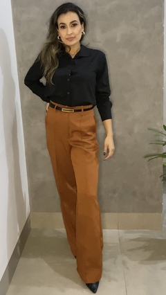Calça Alfaiataria Isabel na internet