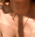 Choker Fábula na internet