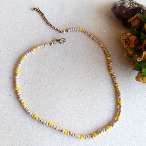 gargantilha Choker unissex Nude amarela