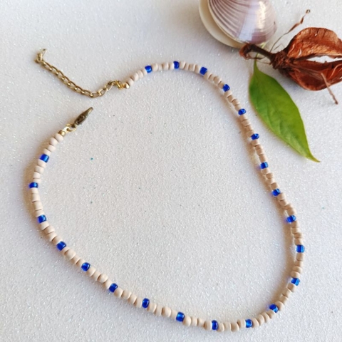 Choker gargantilha unissex de miçangas Nude azul