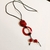 Colar feminino longo Vermelho Esscuro Resina Você Pode