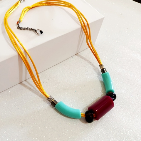 Colar Feminino Maxxi longo Amarelo Colorido