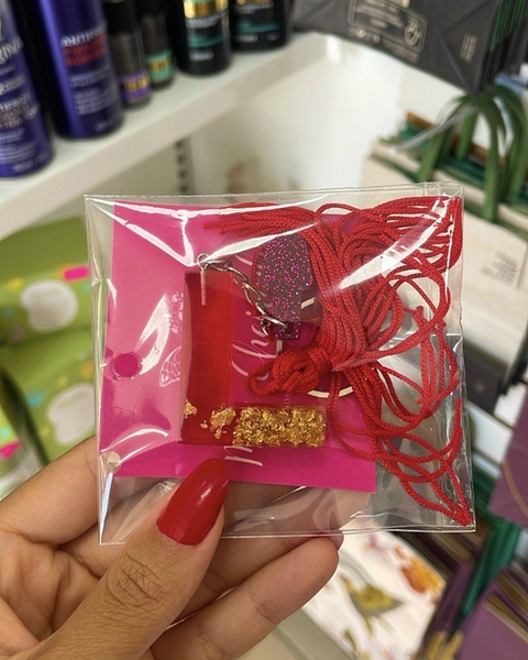 Chaveiro L vermelho - comprar online