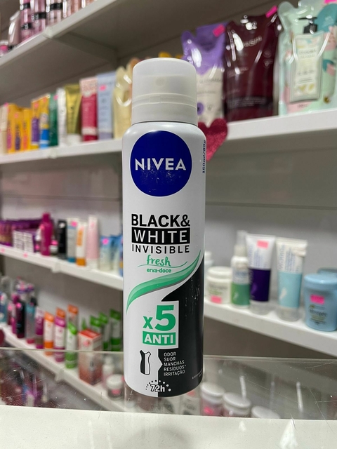 Desodorante Antitranspirante Aerosol Nivea Invisible Black & White Fresh Erva Doce Feminino 48h 150ml - comprar online