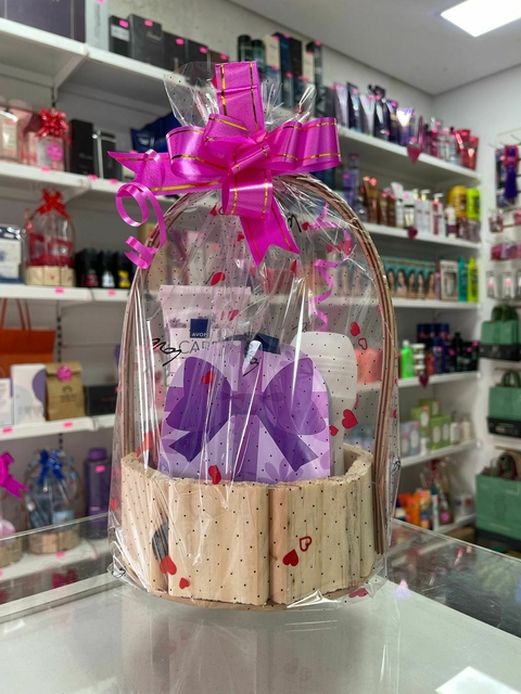 Cesta de Presente Diversos Roxo 2 - comprar online