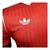 Camisa Manchester United Icon 25/26 - Jogador Adidas Masculina - Vermelha com detalhes em branco na internet