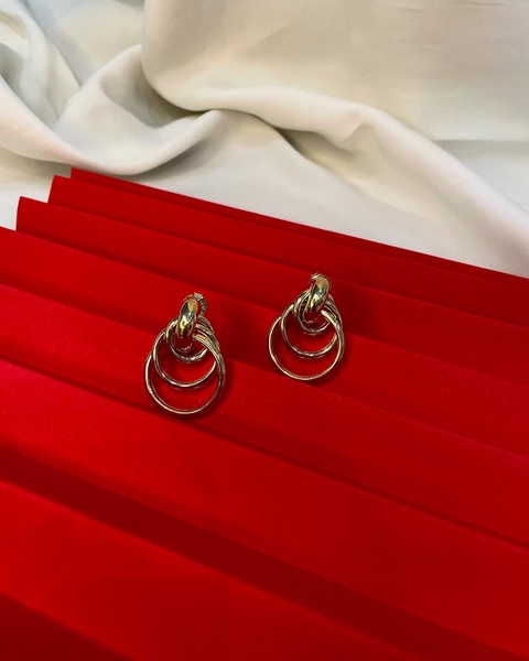 Brinco Semijoia Trio Esferas