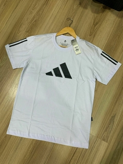T-Shirt Adds Ultra Premium. - comprar online