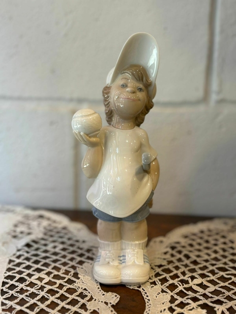 Lladró Niño Tenista #4966 "Tennis Player Puppet"